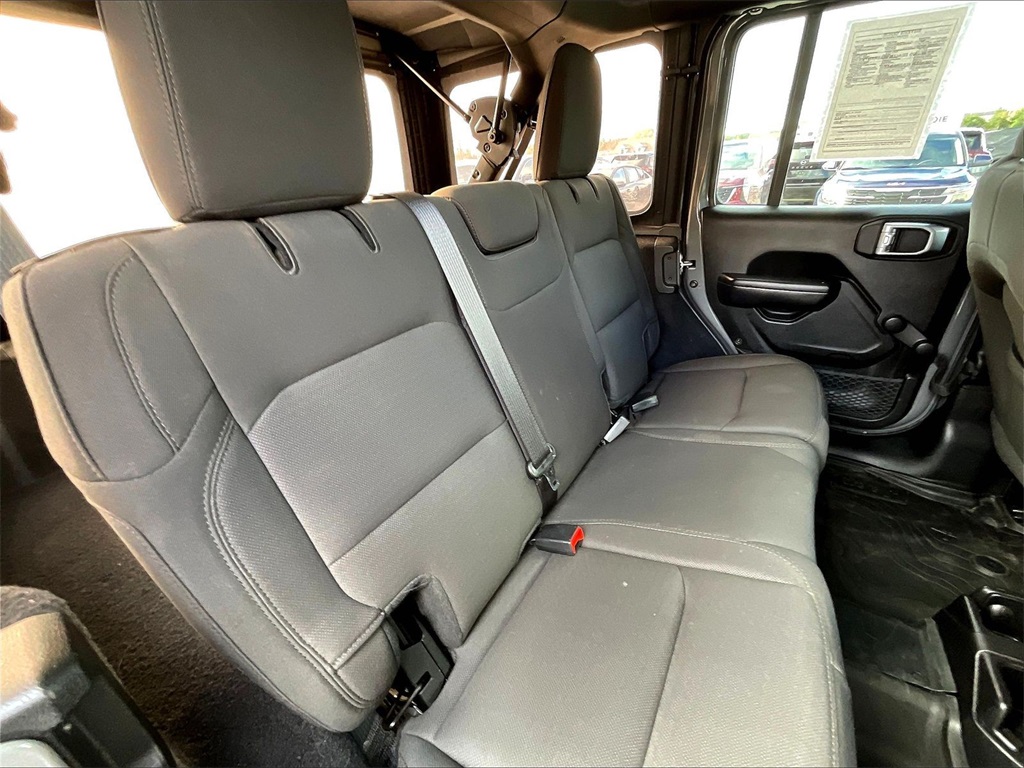 2021 Jeep Wrangler Unlimited Willys - Photo 15