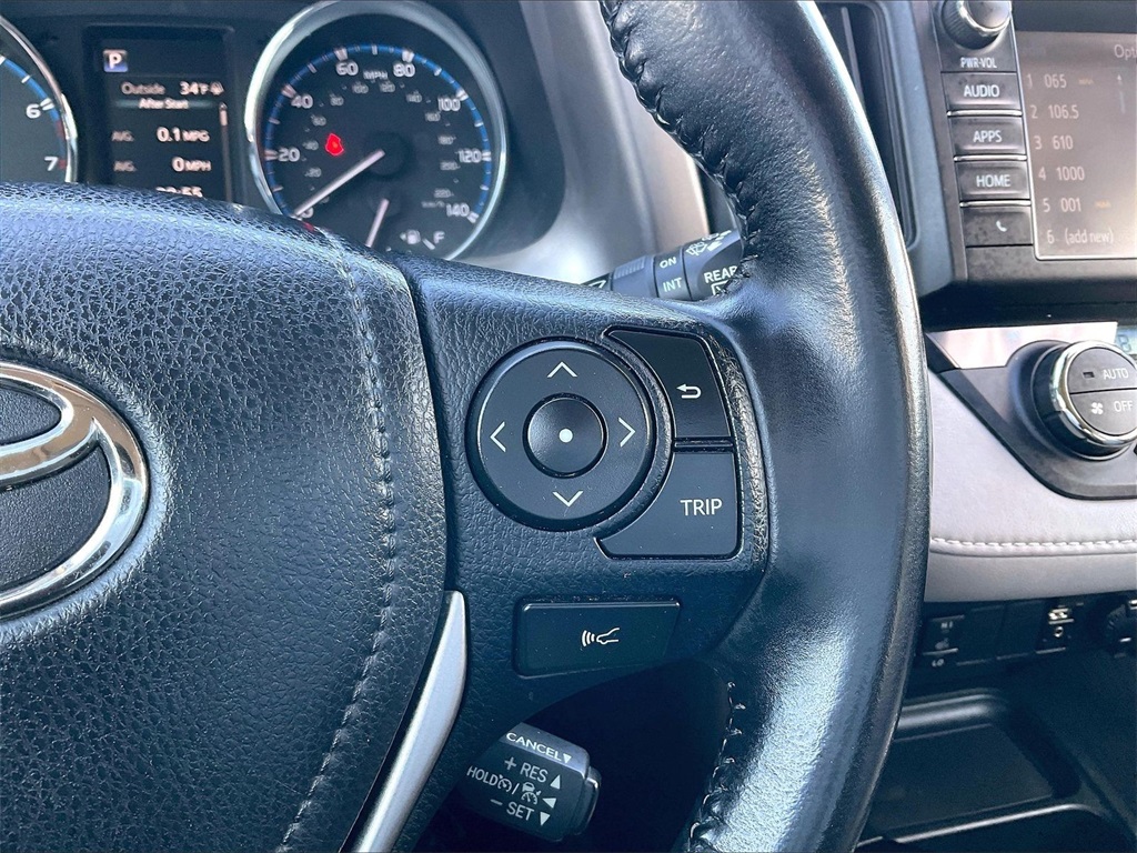 2017 Toyota RAV4 Limited - Photo 23