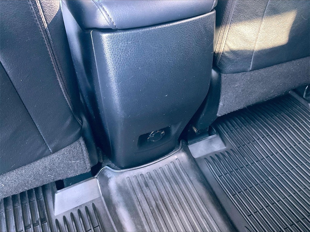 2017 Toyota RAV4 Limited - Photo 27