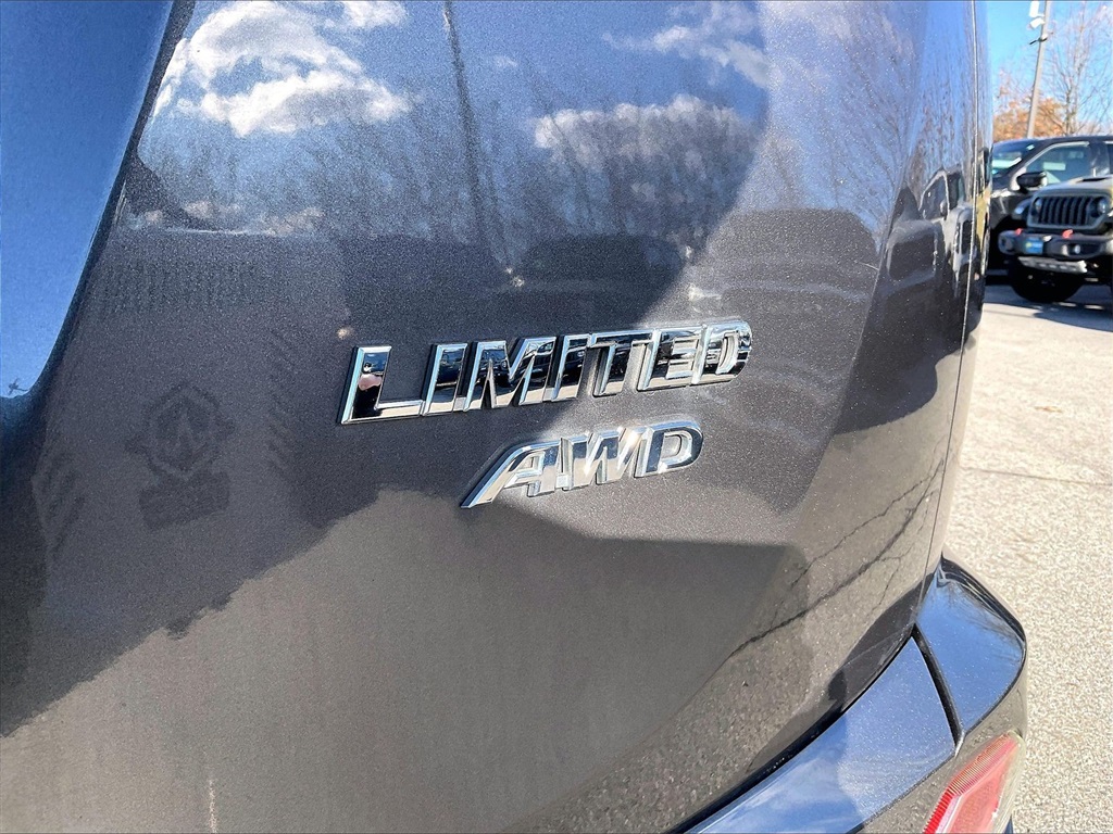 2017 Toyota RAV4 Limited - Photo 28