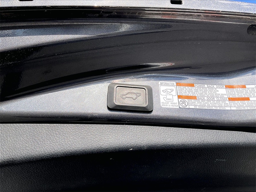 2017 Toyota RAV4 Limited - Photo 36