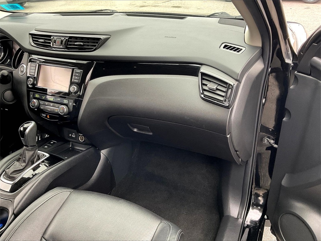 2022 Nissan Rogue Sport SL - Photo 12