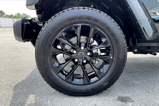 2024 Jeep Wrangler Sahara 4xe - Photo 7