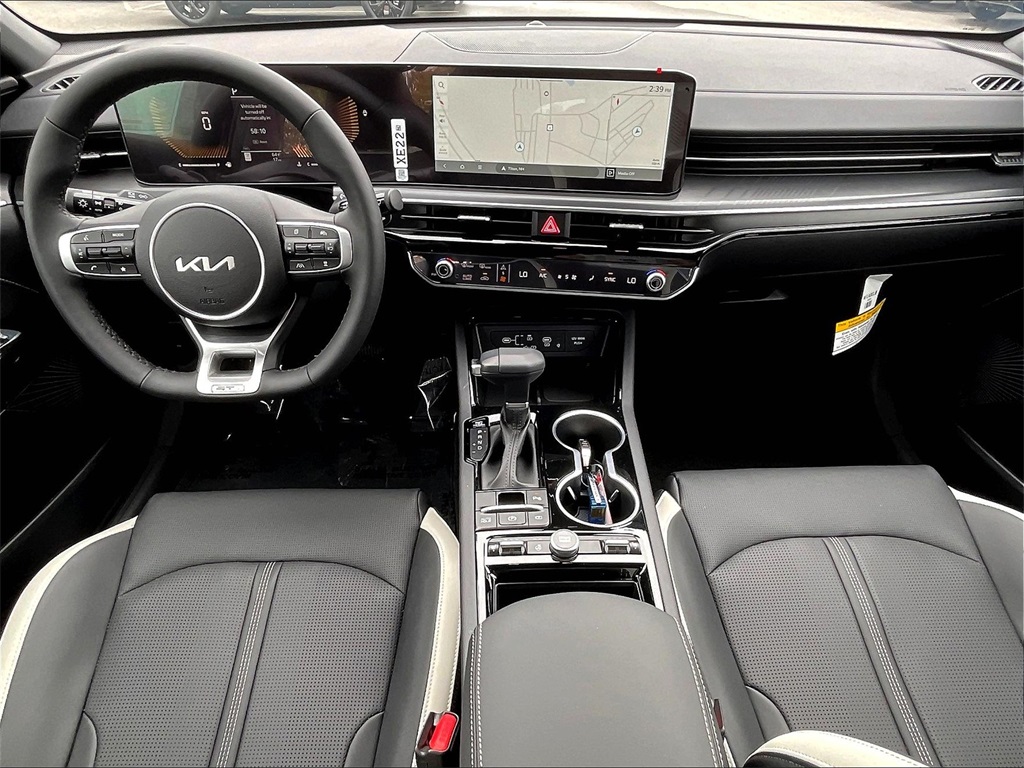 2026 Kia K5 GT-Line - Photo 12