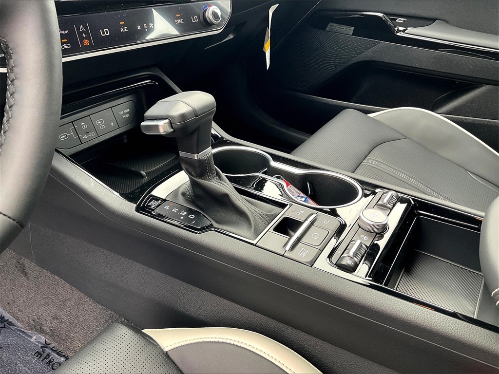 2026 Kia K5 GT-Line - Photo 14