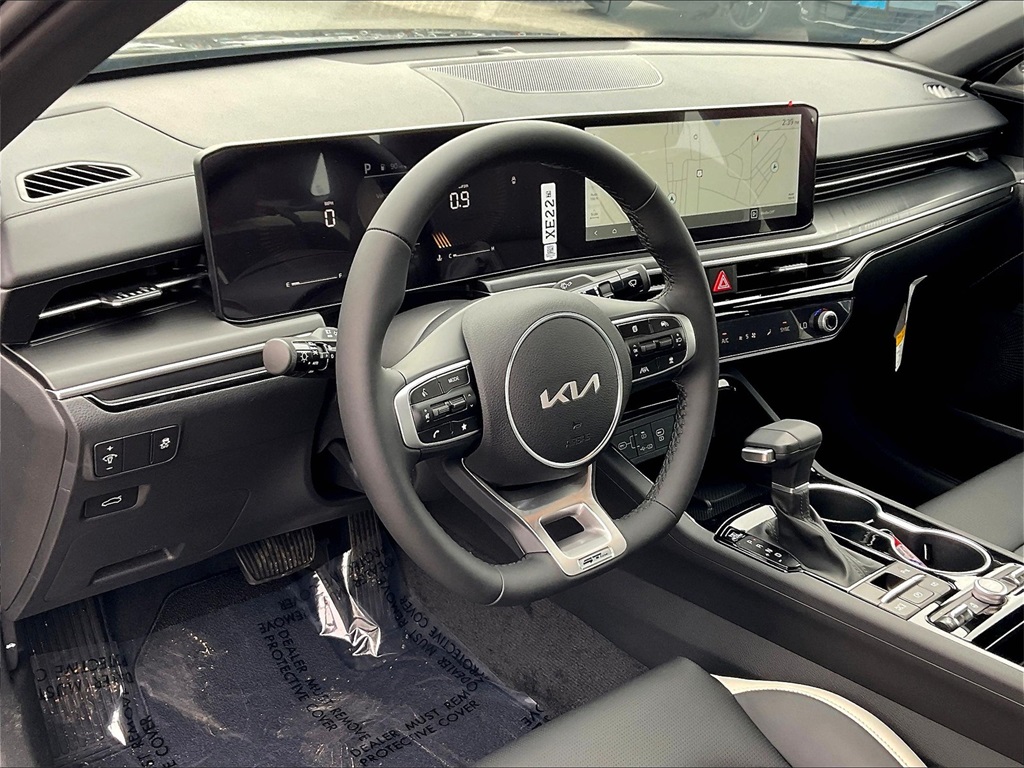 2026 Kia K5 GT-Line - Photo 9