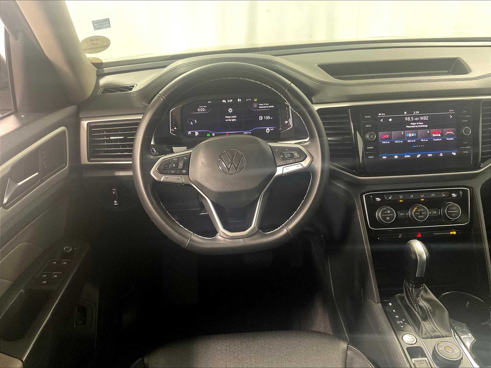 2022 Volkswagen Atlas 3.6L V6 SE w/Technology - Photo 18