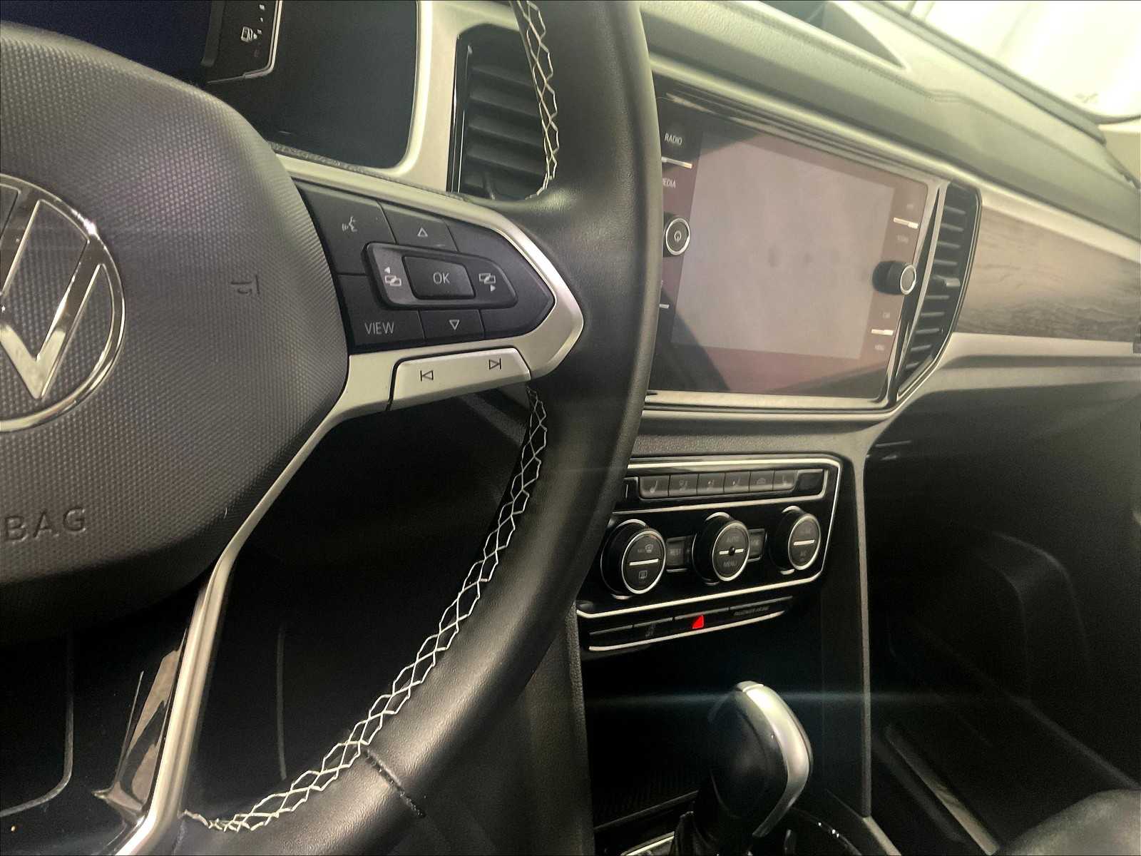 2022 Volkswagen Atlas 3.6L V6 SE w/Technology - Photo 24