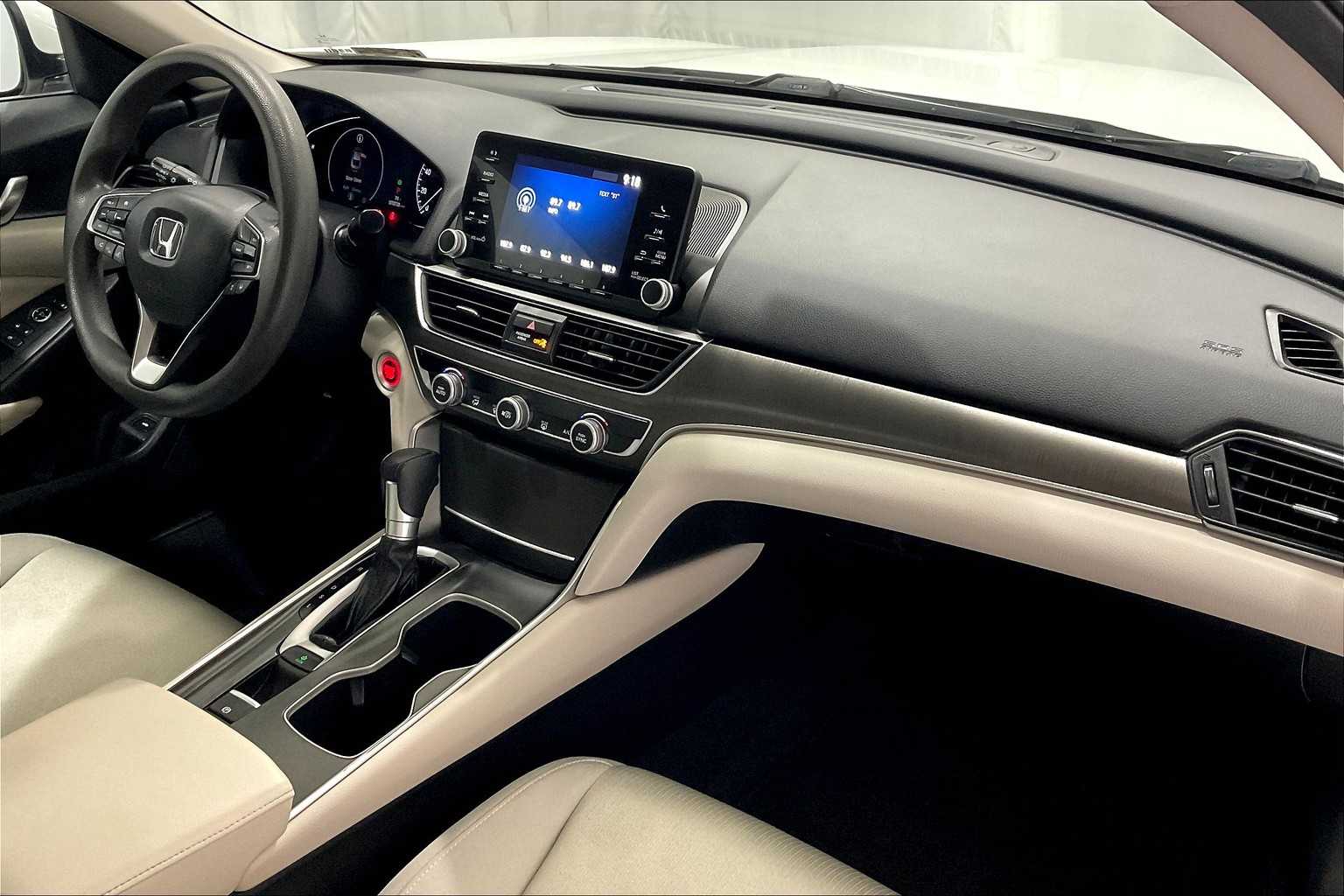 2020 Honda Accord LX - Photo 14