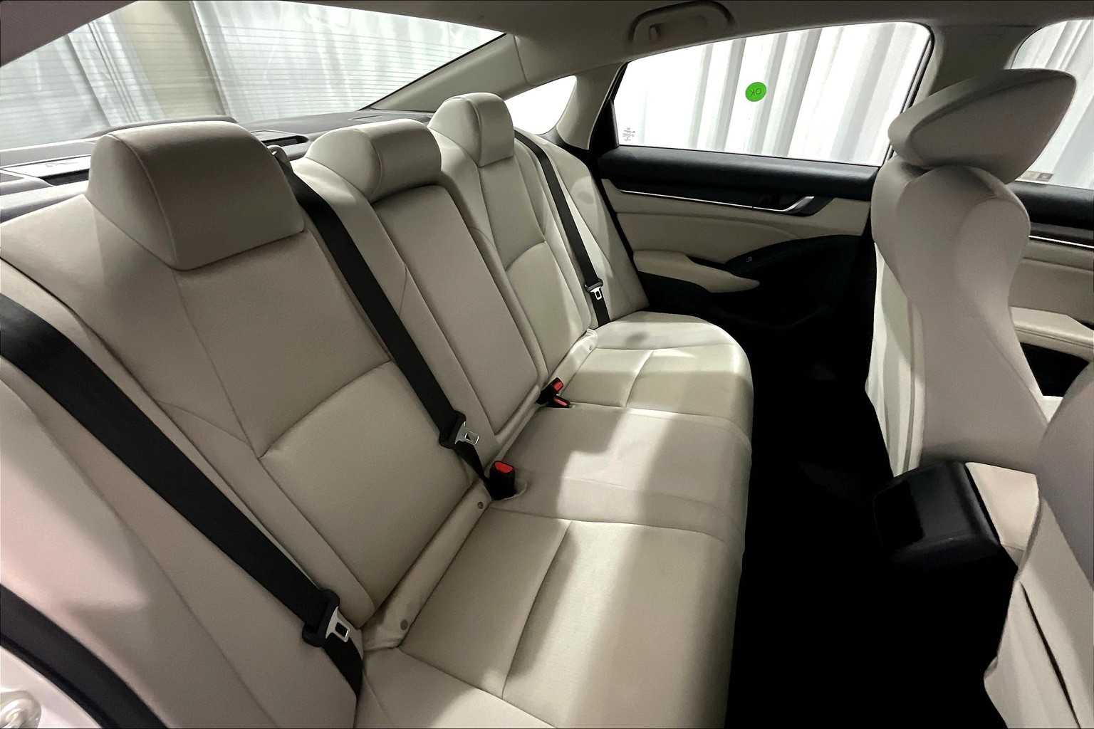 2020 Honda Accord LX - Photo 16