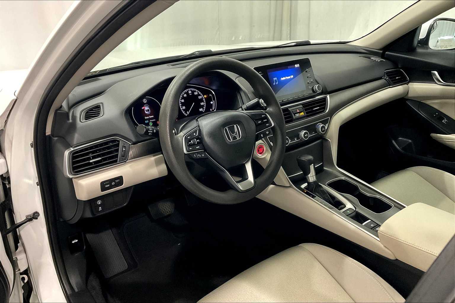 2020 Honda Accord LX - Photo 8