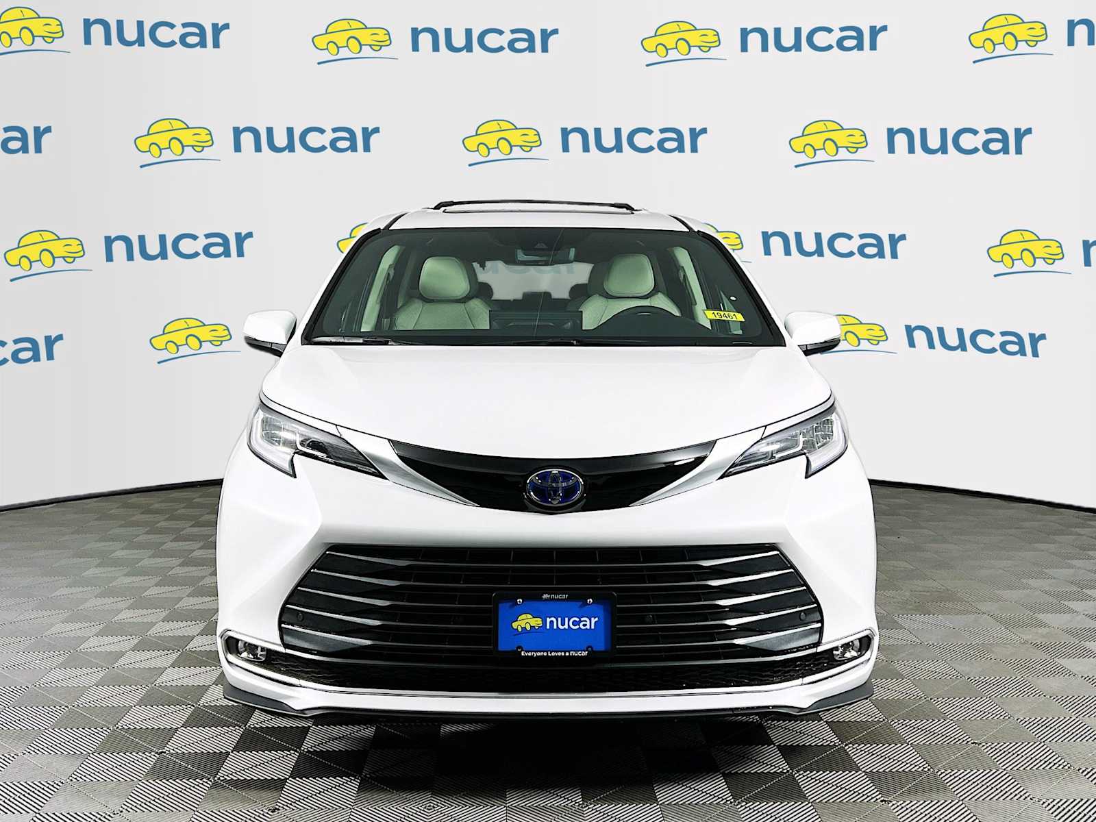 2025 Toyota Sienna Limited - Photo 2