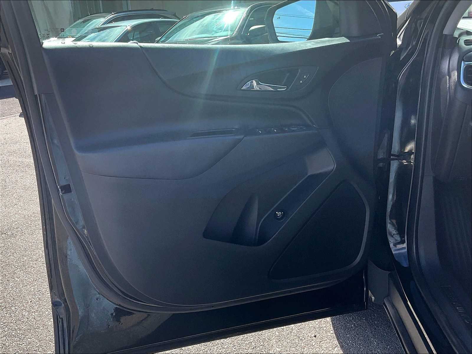 2022 Chevrolet Equinox LT - Photo 9