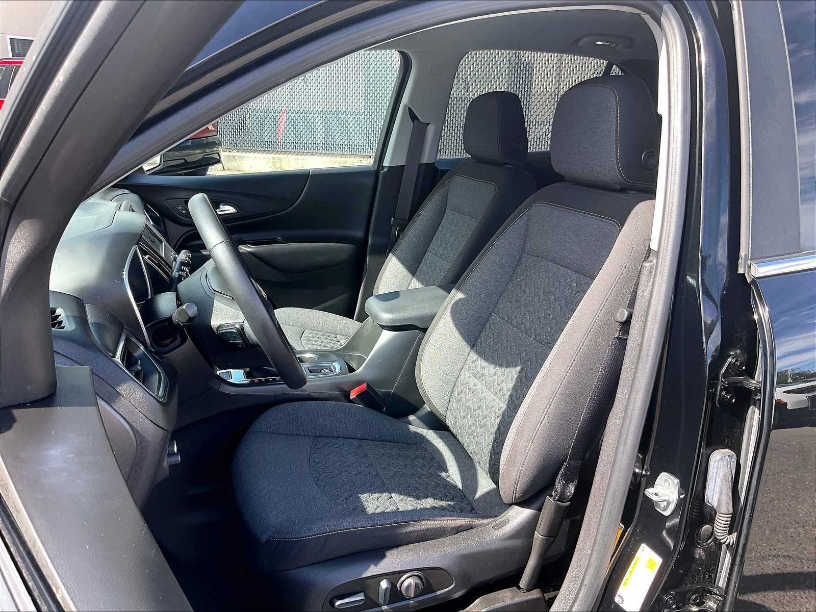 2022 Chevrolet Equinox LT - Photo 10