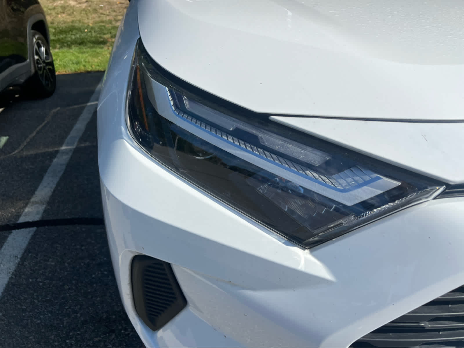 2024 Toyota RAV4 LE - Photo 2