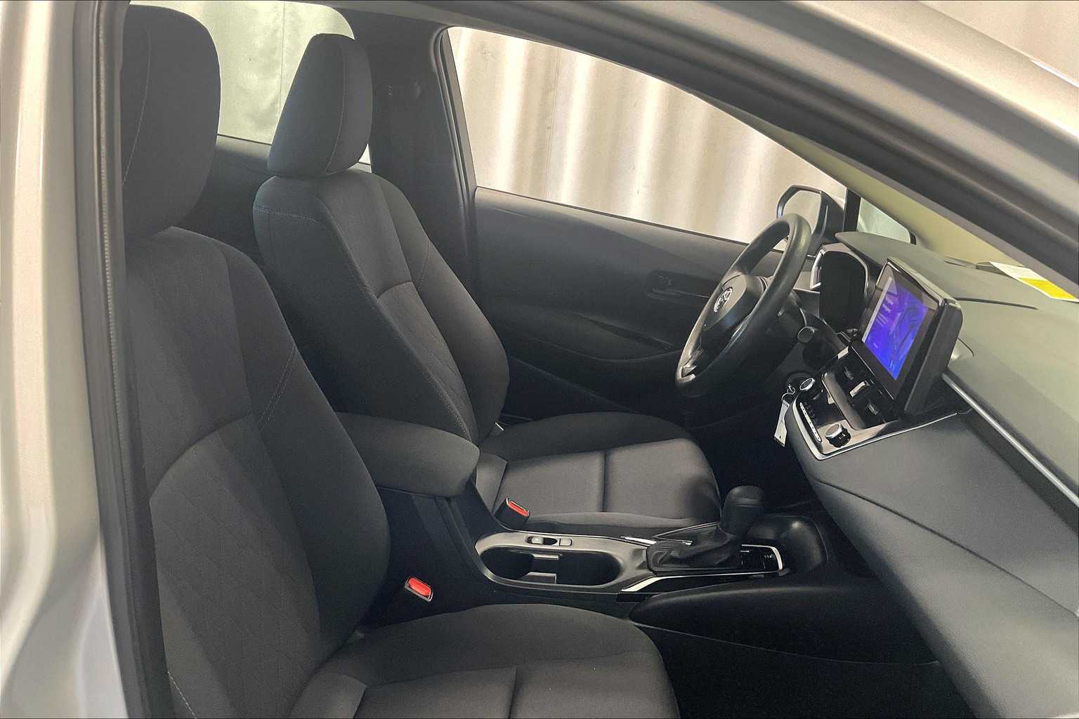 2024 Toyota Corolla LE - Photo 11