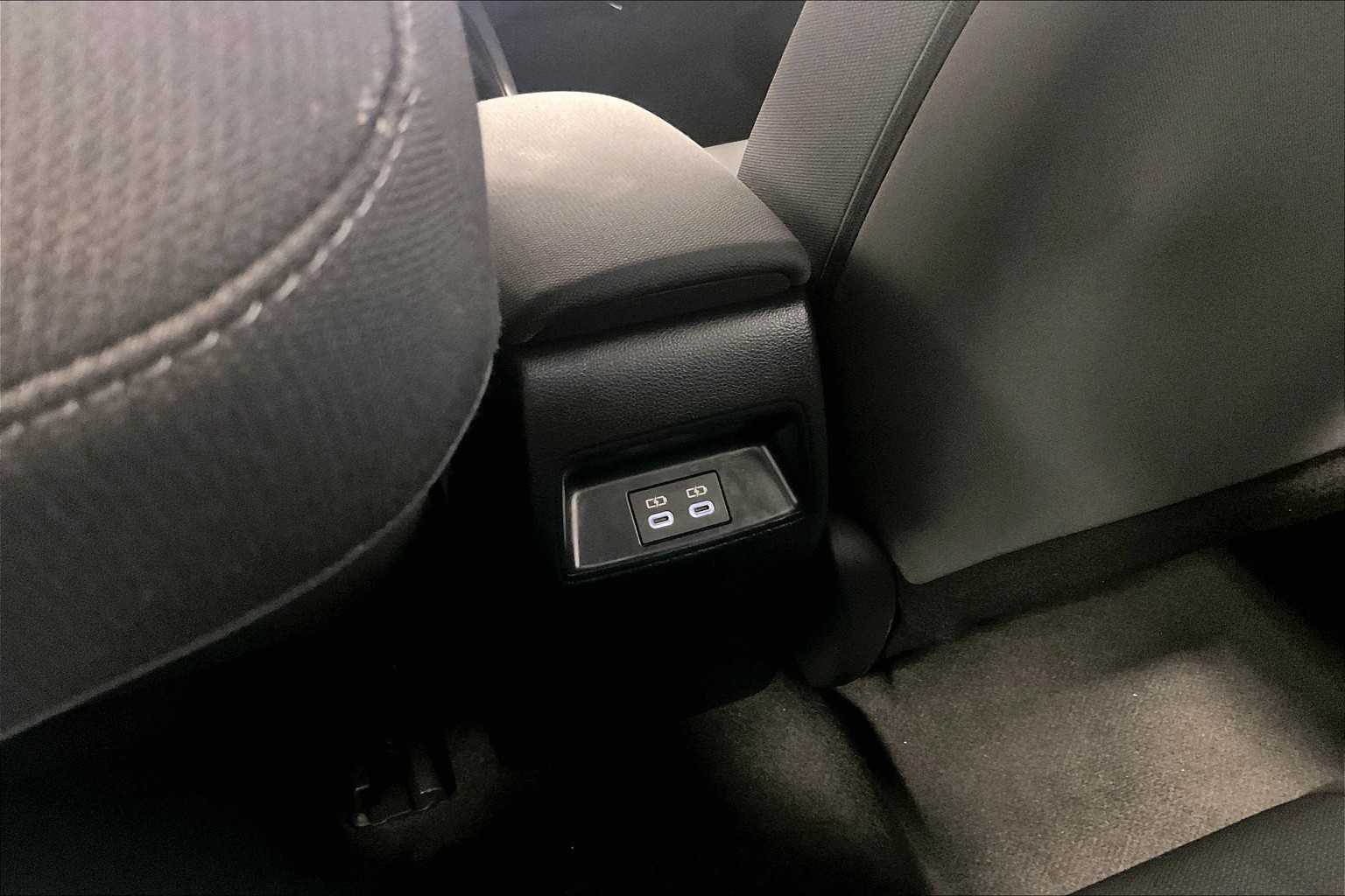 2024 Toyota Corolla LE - Photo 26