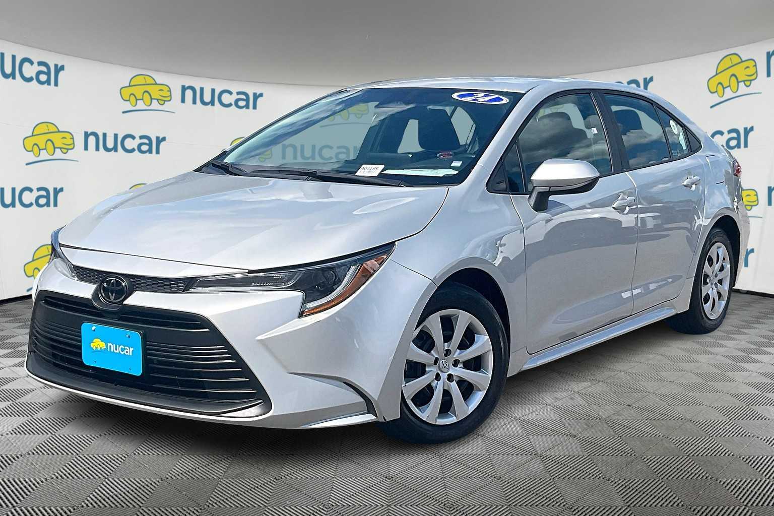 2024 Toyota Corolla LE - Photo 3