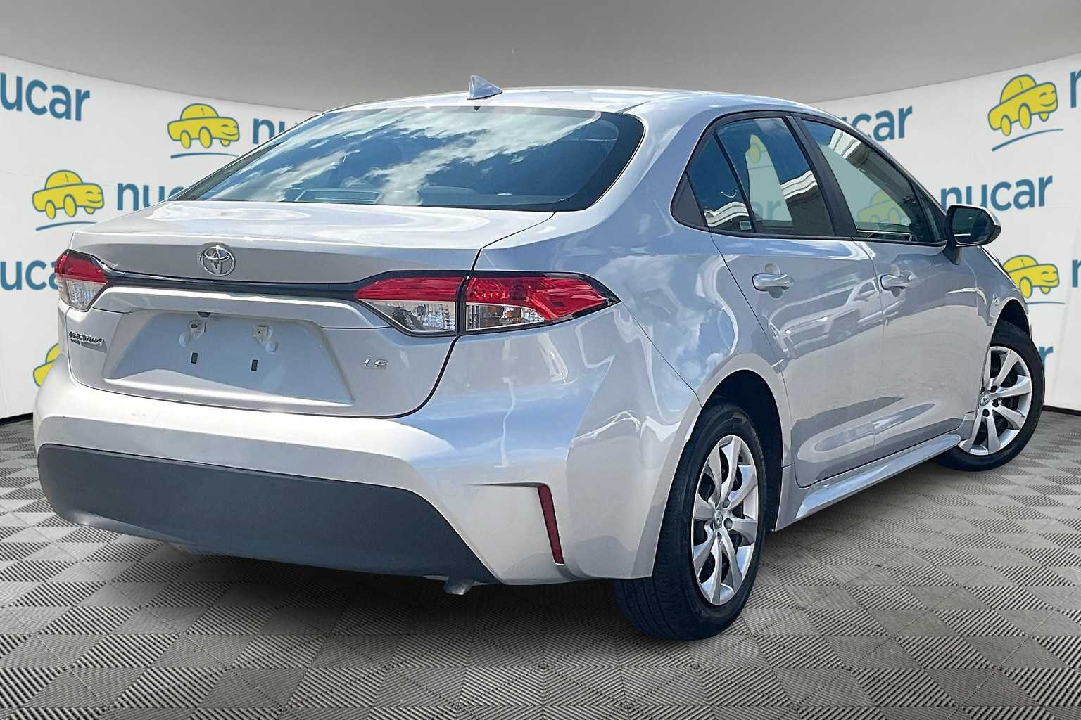 2024 Toyota Corolla LE - Photo 6