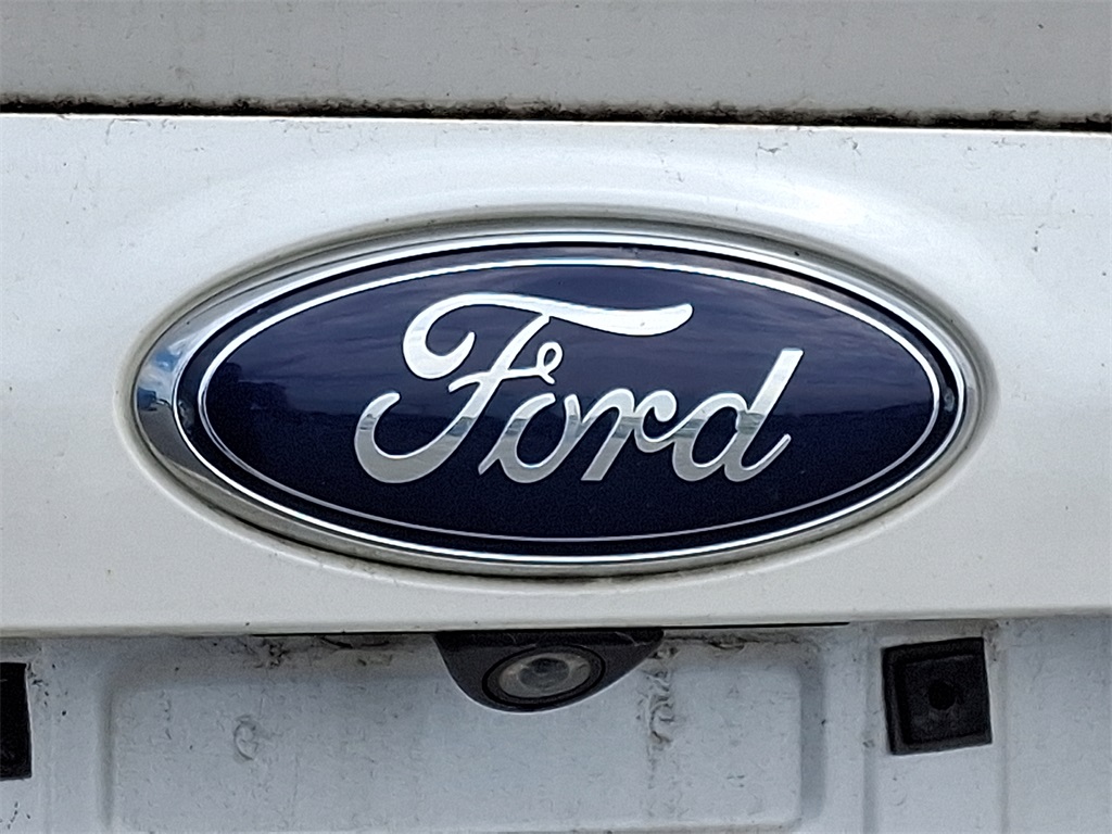 2015 Ford Escape SE - Photo 9