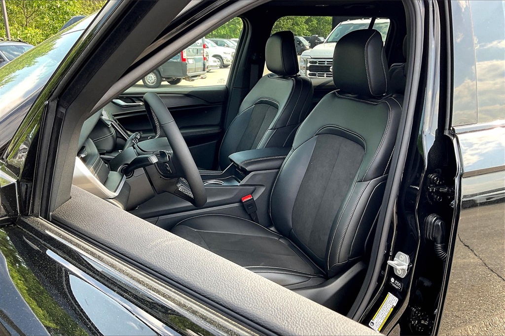 2025 Jeep Grand Cherokee L Altitude X - Photo 11