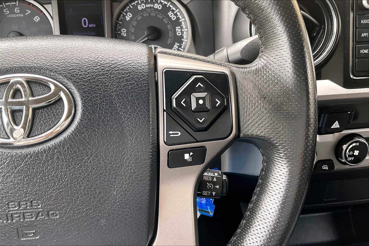 2017 Toyota Tacoma SR5 - Photo 23