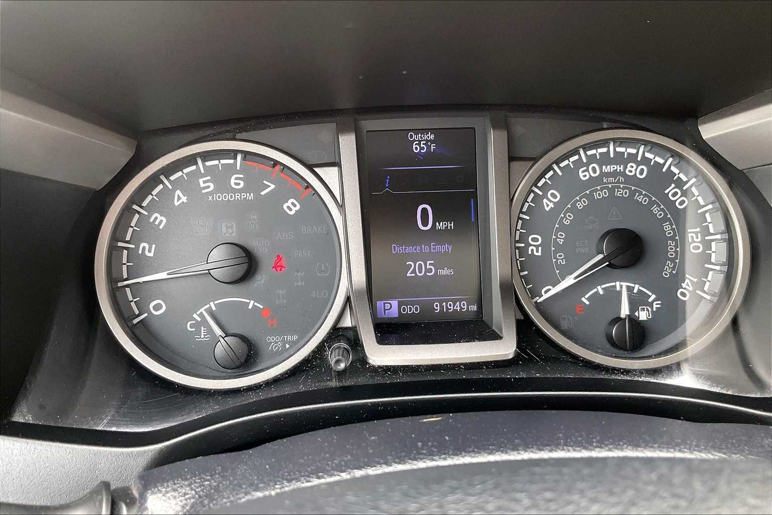 2017 Toyota Tacoma SR5 - Photo 24