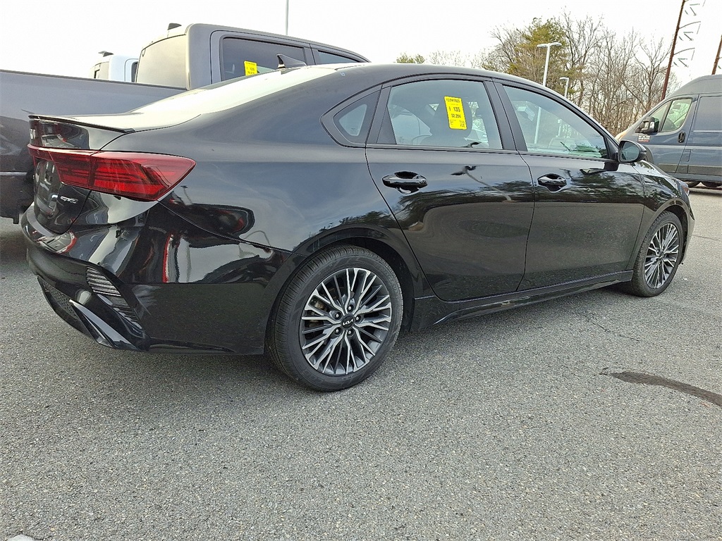 2023 Kia Forte GT-Line - Photo 6