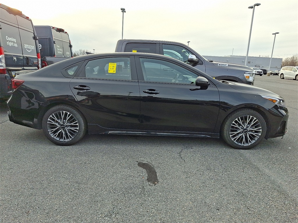 2023 Kia Forte GT-Line - Photo 7