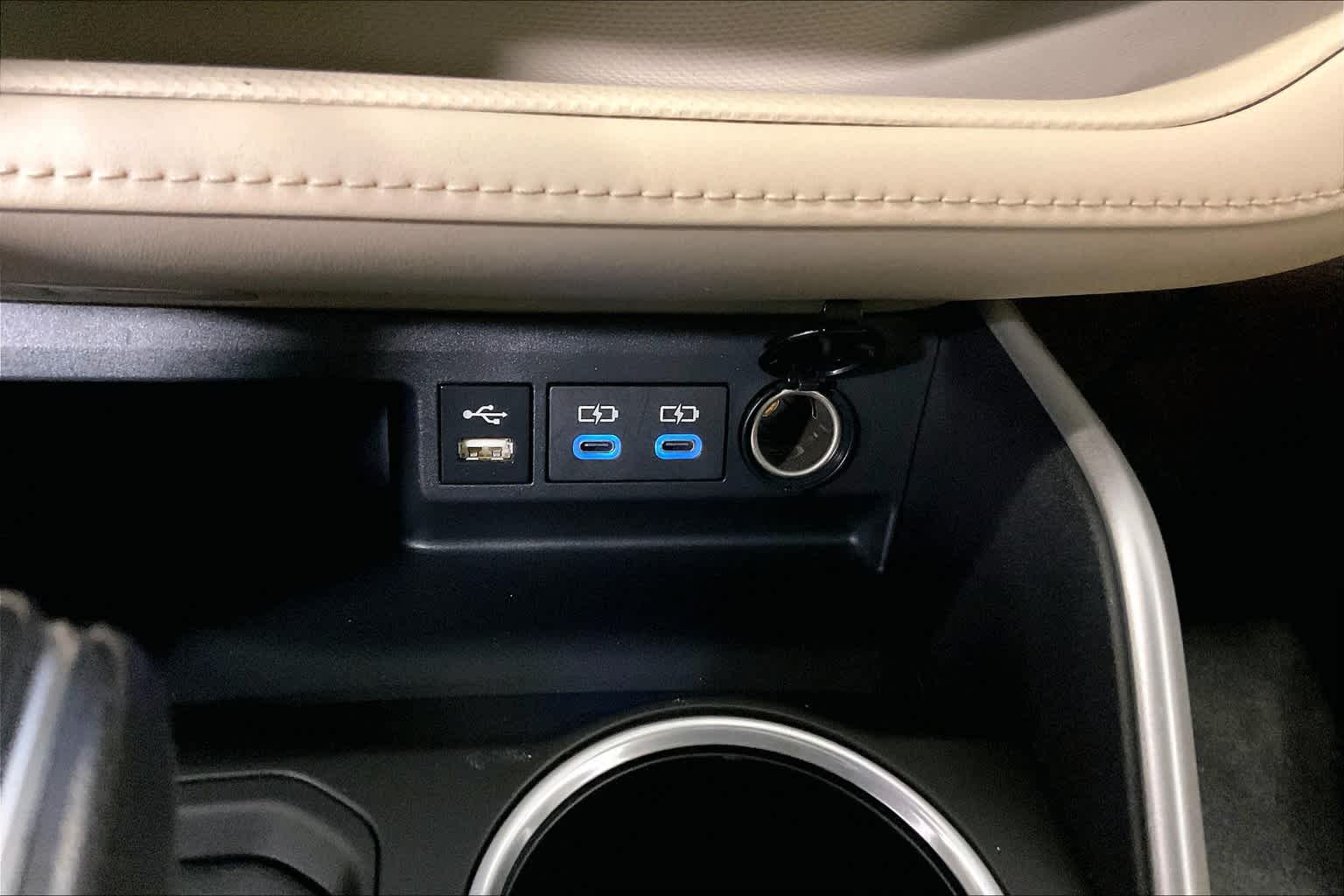 2022 Toyota Highlander XLE - Photo 27