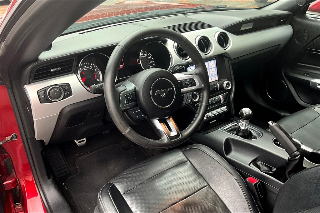 2017 Ford Mustang GT Premium - Photo 8