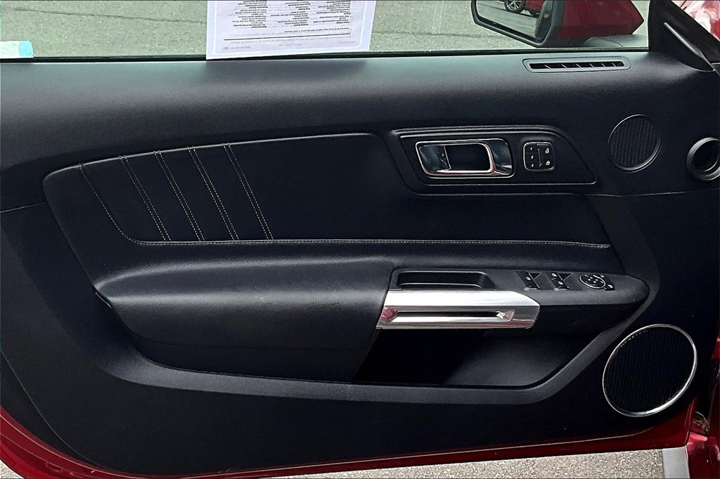 2017 Ford Mustang GT Premium - Photo 9