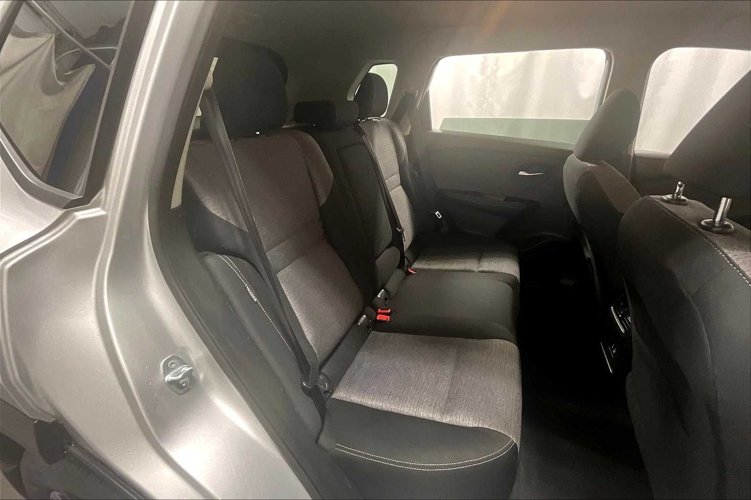 2022 Nissan Rogue SV - Photo 16