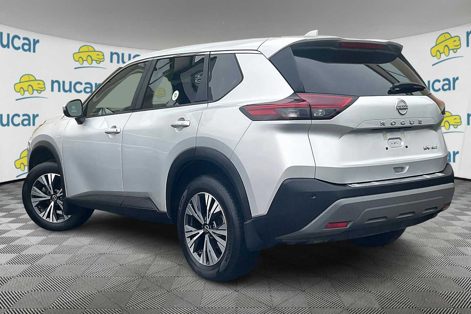 2022 Nissan Rogue SV - Photo 4