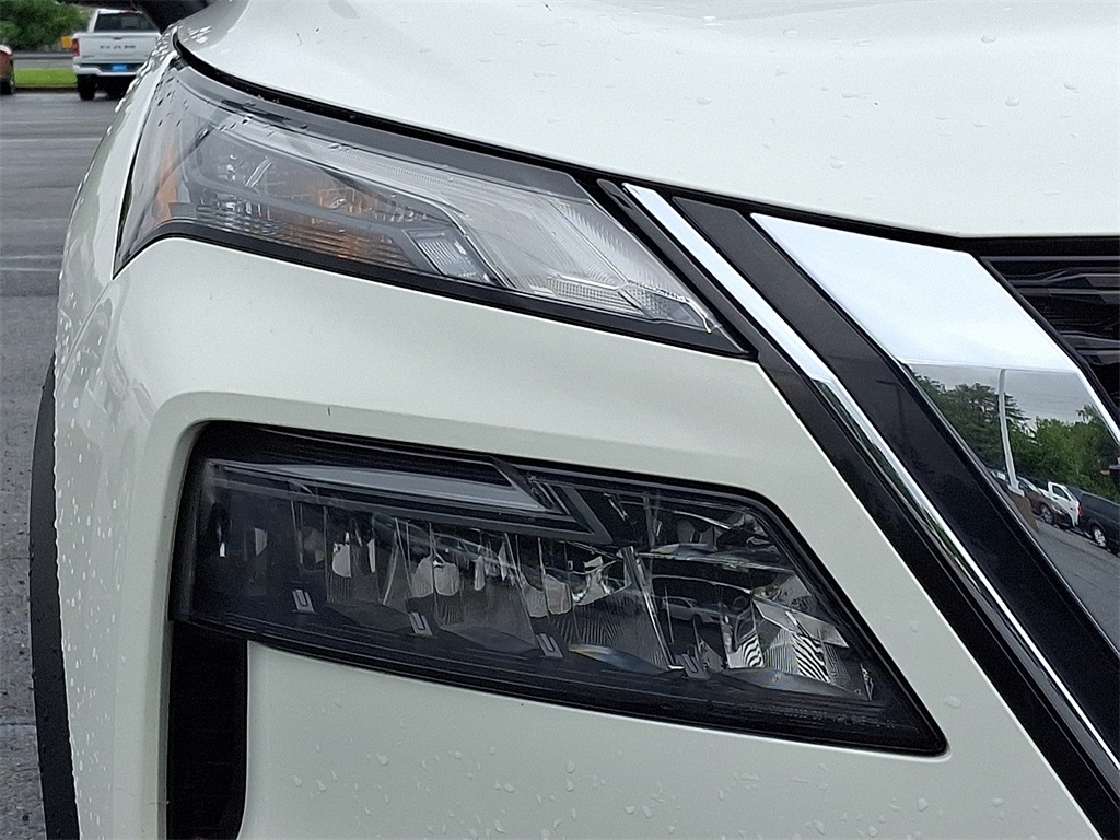 2023 Nissan Rogue S - Photo 8