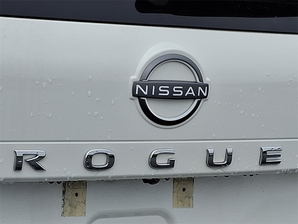 2023 Nissan Rogue S - Photo 10