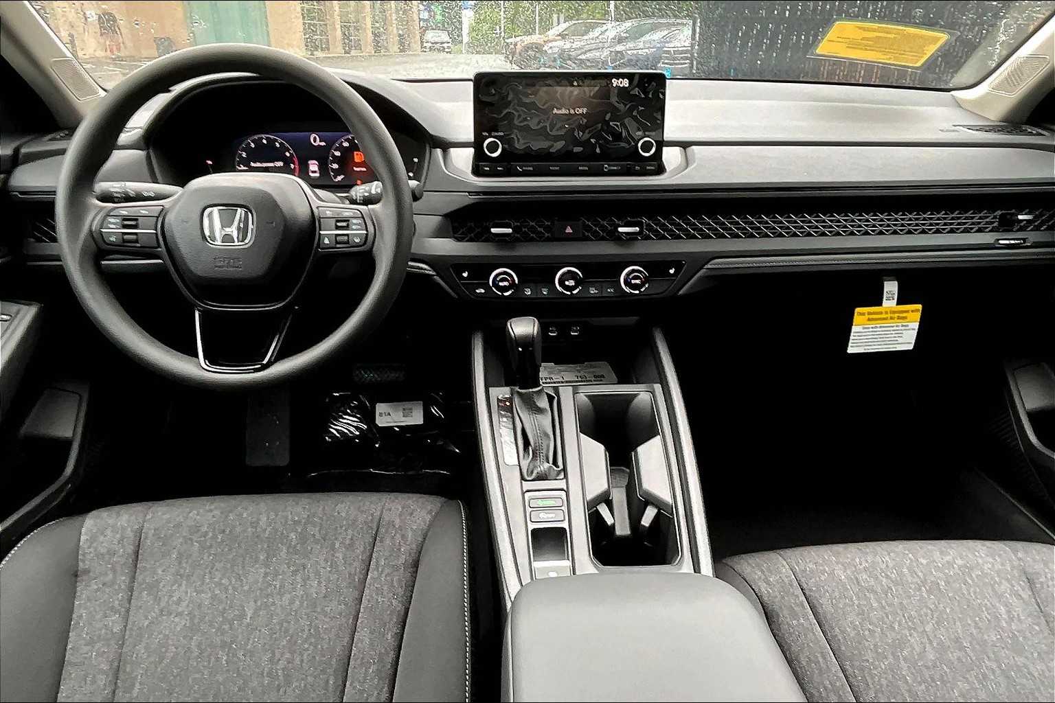2025 Honda Accord SE - Photo 12