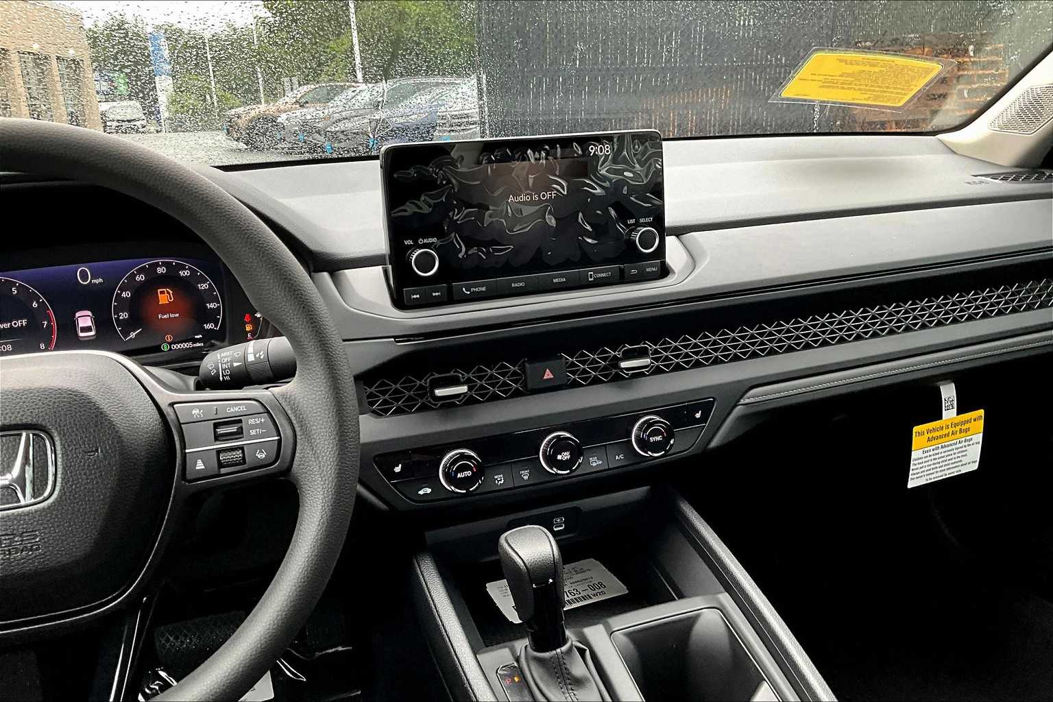 2025 Honda Accord SE - Photo 13