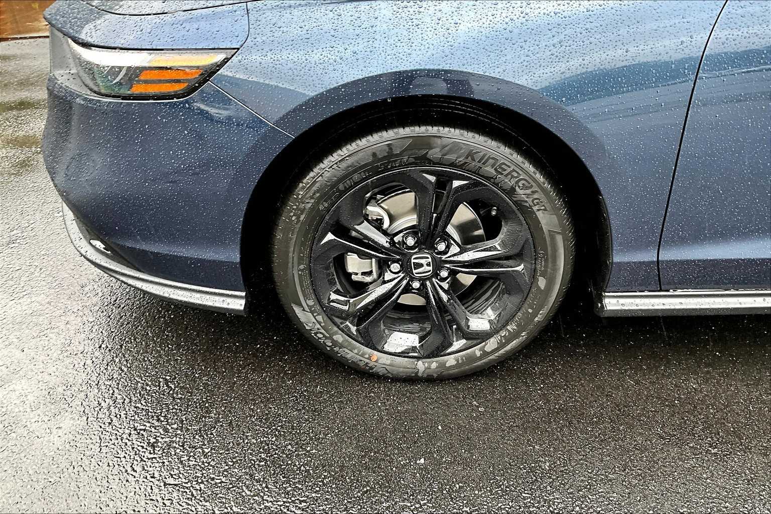 2025 Honda Accord SE - Photo 8
