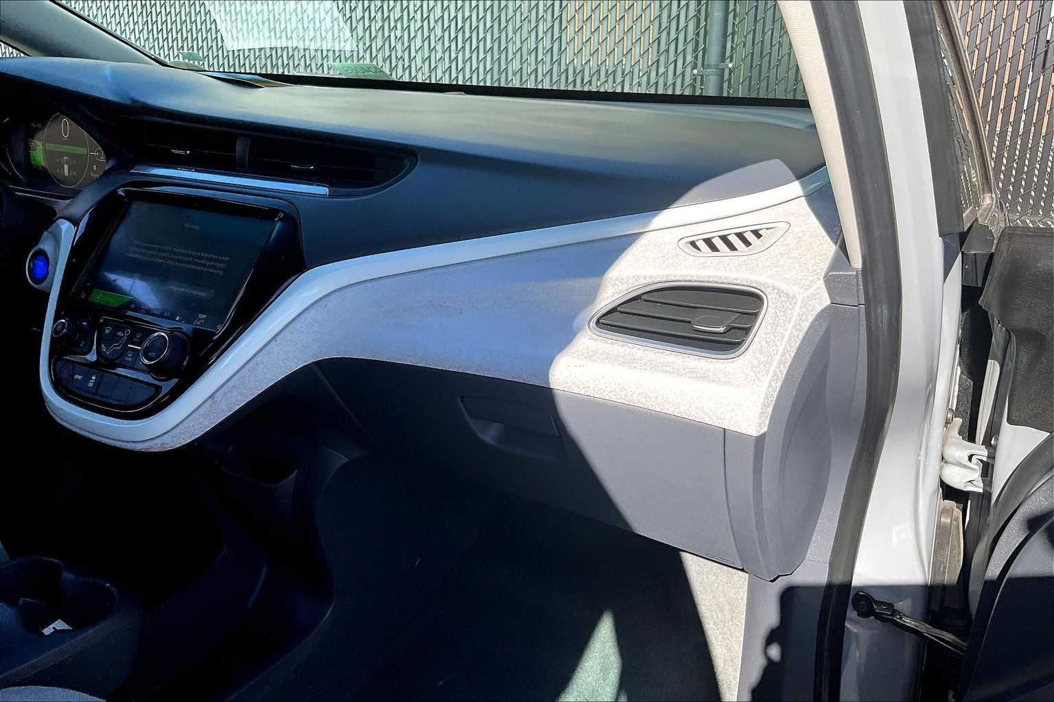 2020 Chevrolet Bolt EV LT - Photo 13