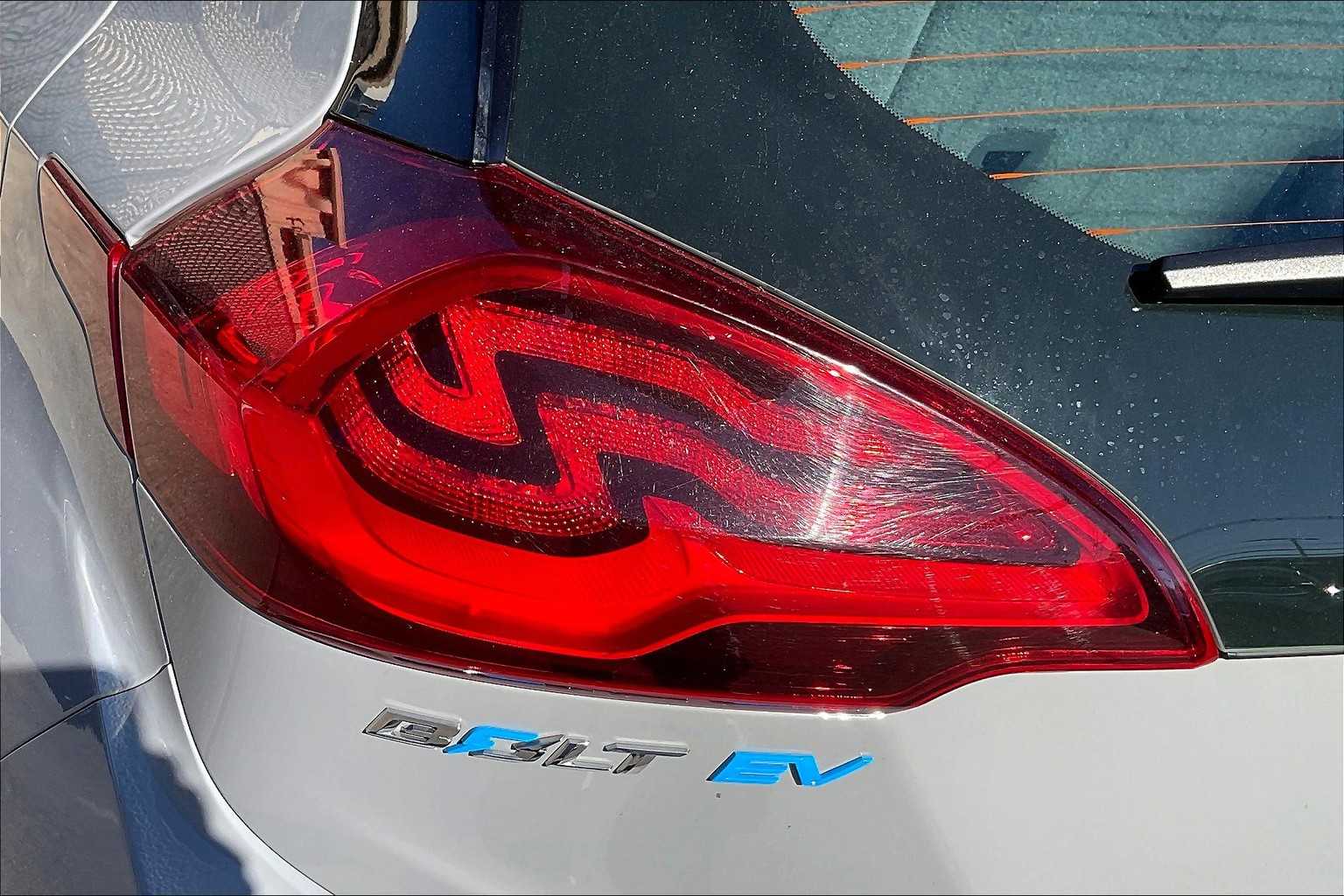 2020 Chevrolet Bolt EV LT - Photo 32