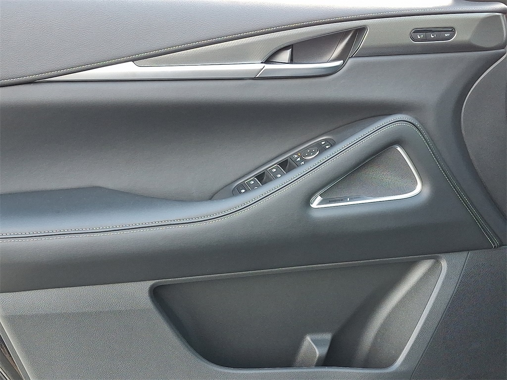 2025 INFINITI QX60 LUXE - Photo 13