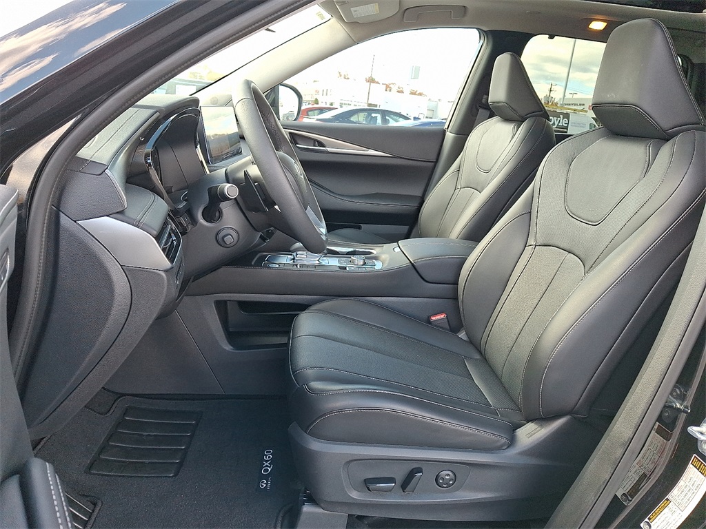 2025 INFINITI QX60 LUXE - Photo 14