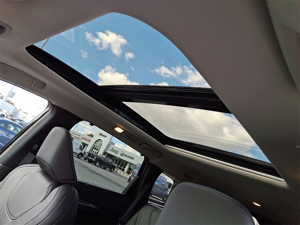 2025 INFINITI QX60 LUXE - Photo 15