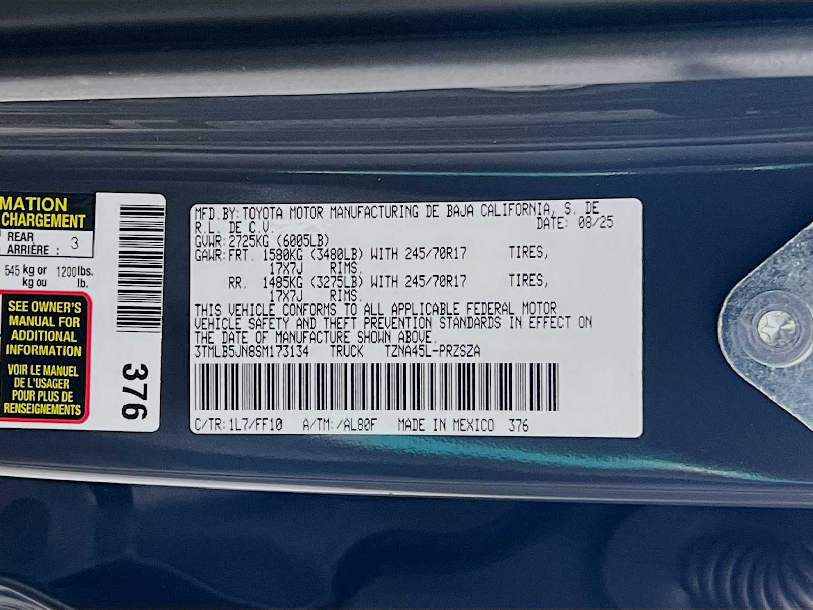 2025 Toyota Tacoma SR5 - Photo 18