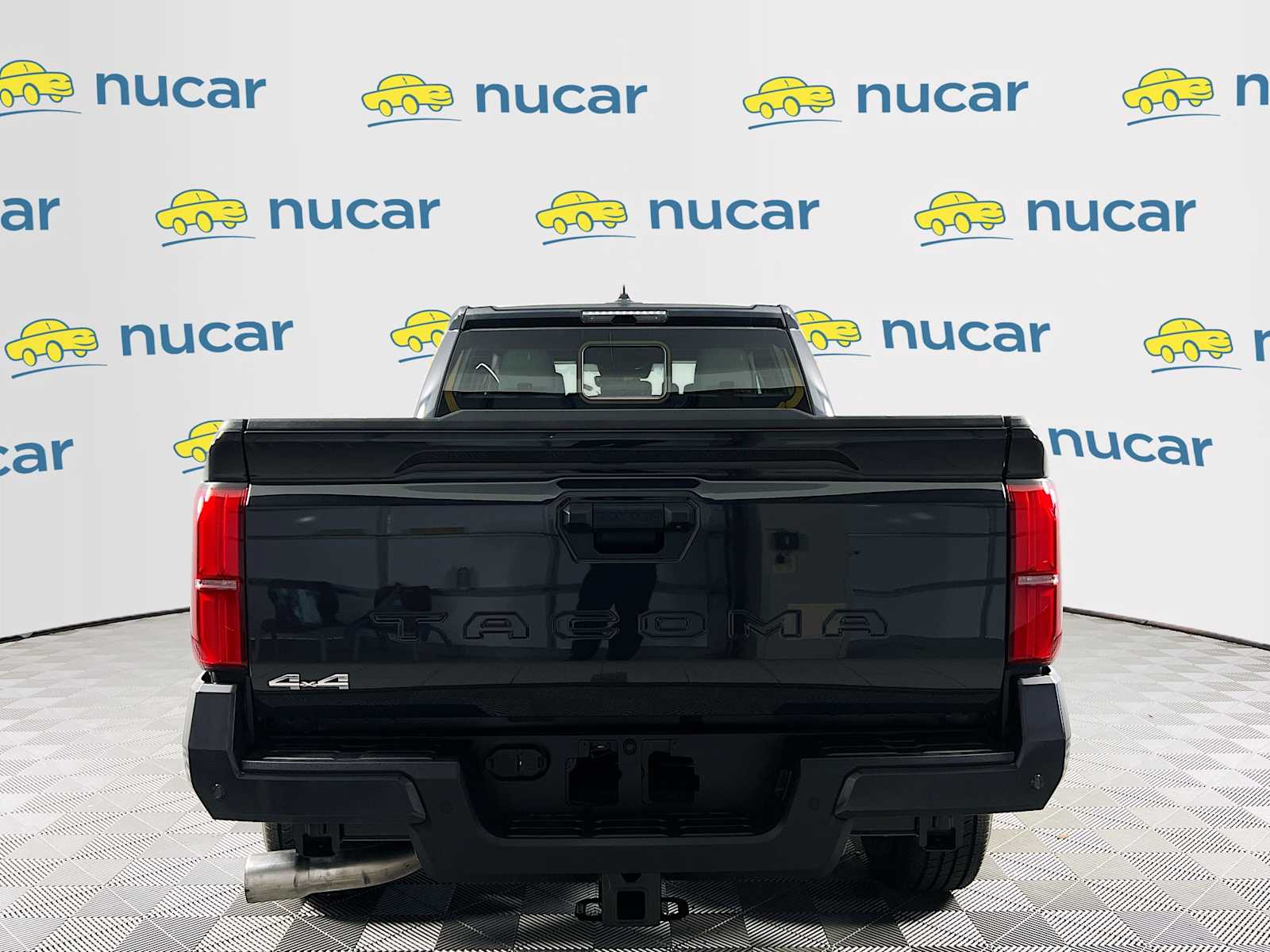 2025 Toyota Tacoma SR5 - Photo 4