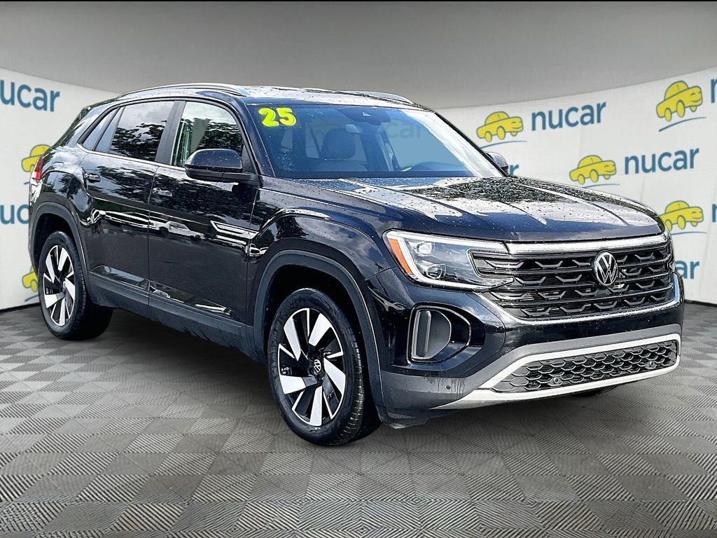 2025 Volkswagen Atlas Cross Sport 2.0T SE w/Technology