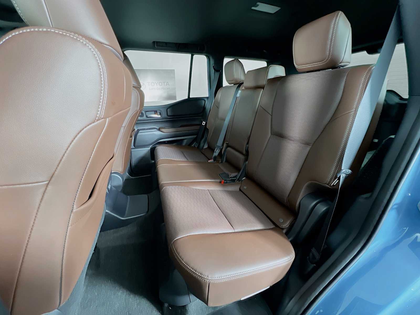 2025 Toyota Land Cruiser  - Photo 13