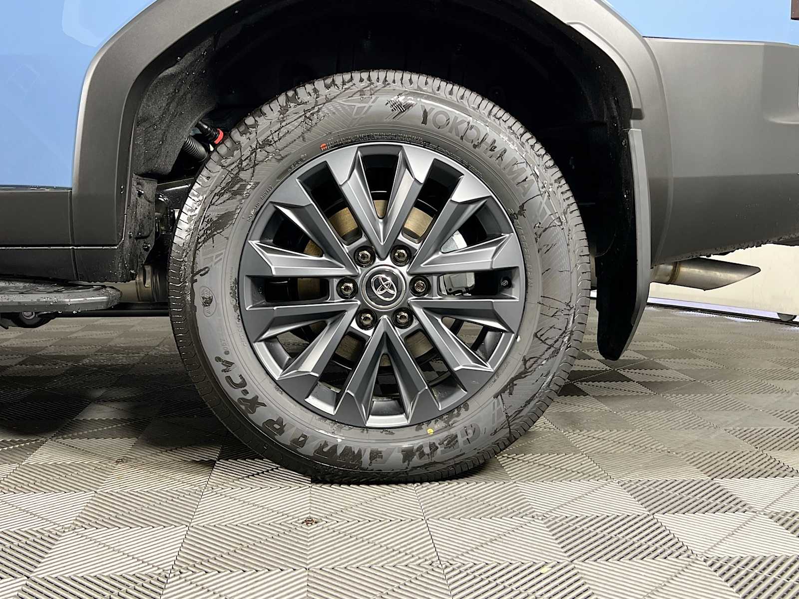 2025 Toyota Land Cruiser  - Photo 19