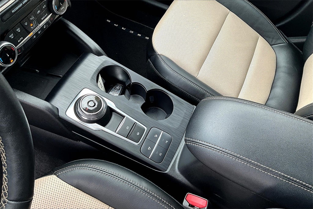 2022 Ford Escape Titanium - Photo 20